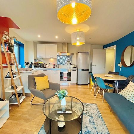 Skyview Apartment By Noknokstay - City Centre With Parking - Group, Family, Business Sheffield Eksteriør billede