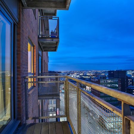 Skyview Apartment By Noknokstay - City Centre With Parking - Group, Family, Business Sheffield Eksteriør billede