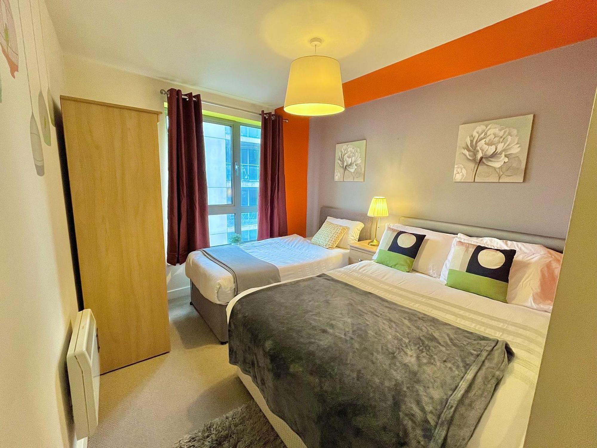 Skyview Apartment By Noknokstay - City Centre With Parking - Group, Family, Business Sheffield Eksteriør billede