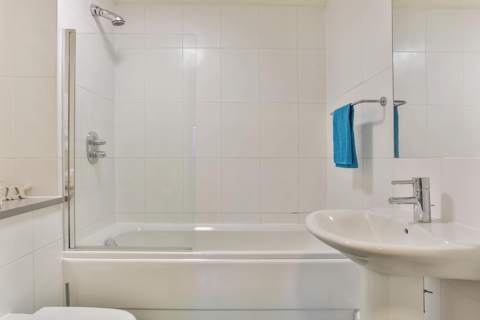 Skyview Apartment By Noknokstay - City Centre With Parking - Group, Family, Business Sheffield Eksteriør billede