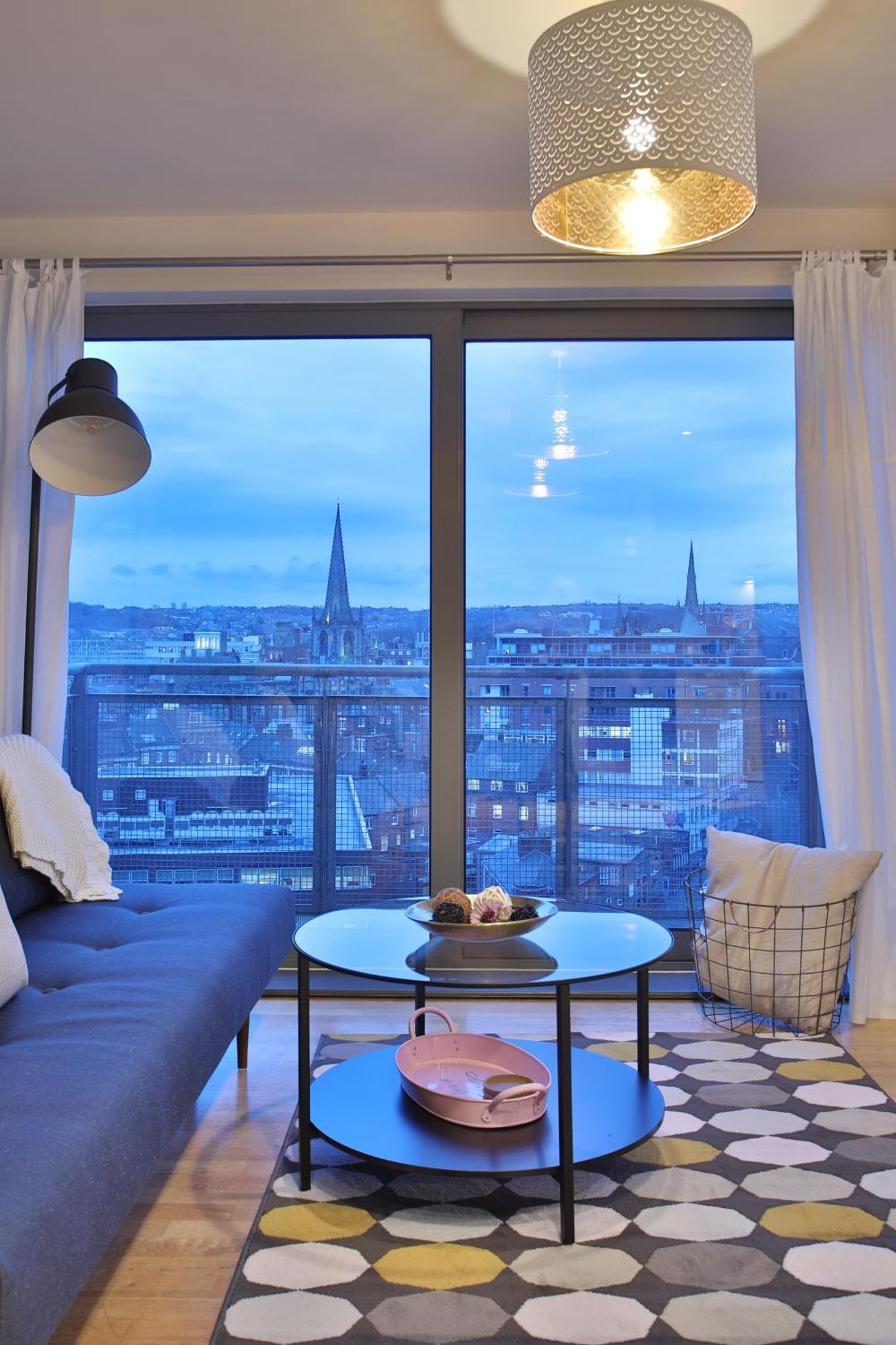 Skyview Apartment By Noknokstay - City Centre With Parking - Group, Family, Business Sheffield Eksteriør billede