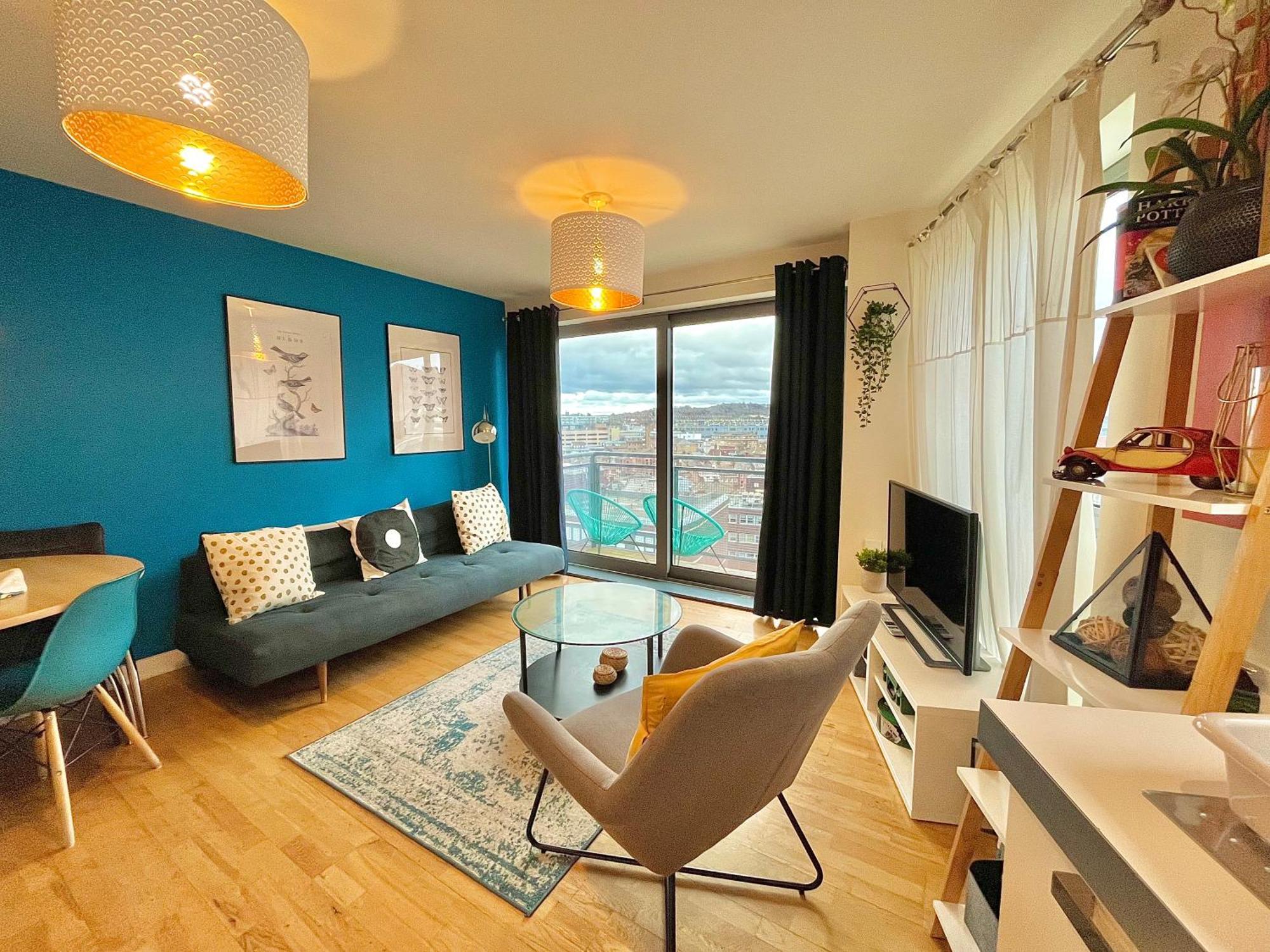 Skyview Apartment By Noknokstay - City Centre With Parking - Group, Family, Business Sheffield Eksteriør billede